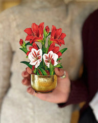Mini Christmas Scarlet Amaryllis Pop-Up Card